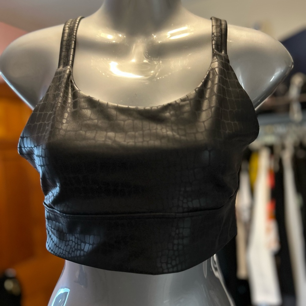 Sports bra